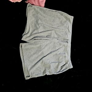 Grey shorts